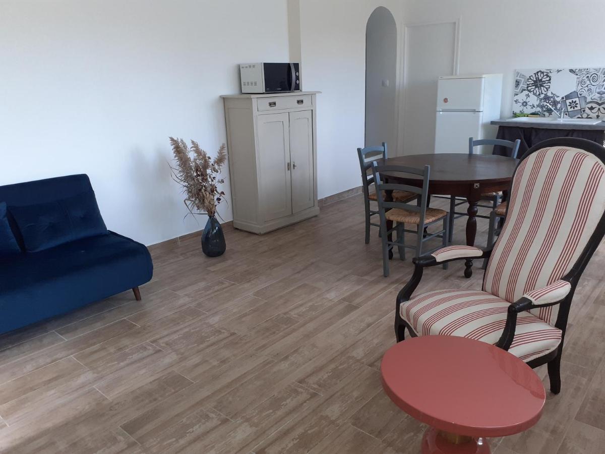 Gard 4-5 Personnes Piscine Et Riviere Apartment *